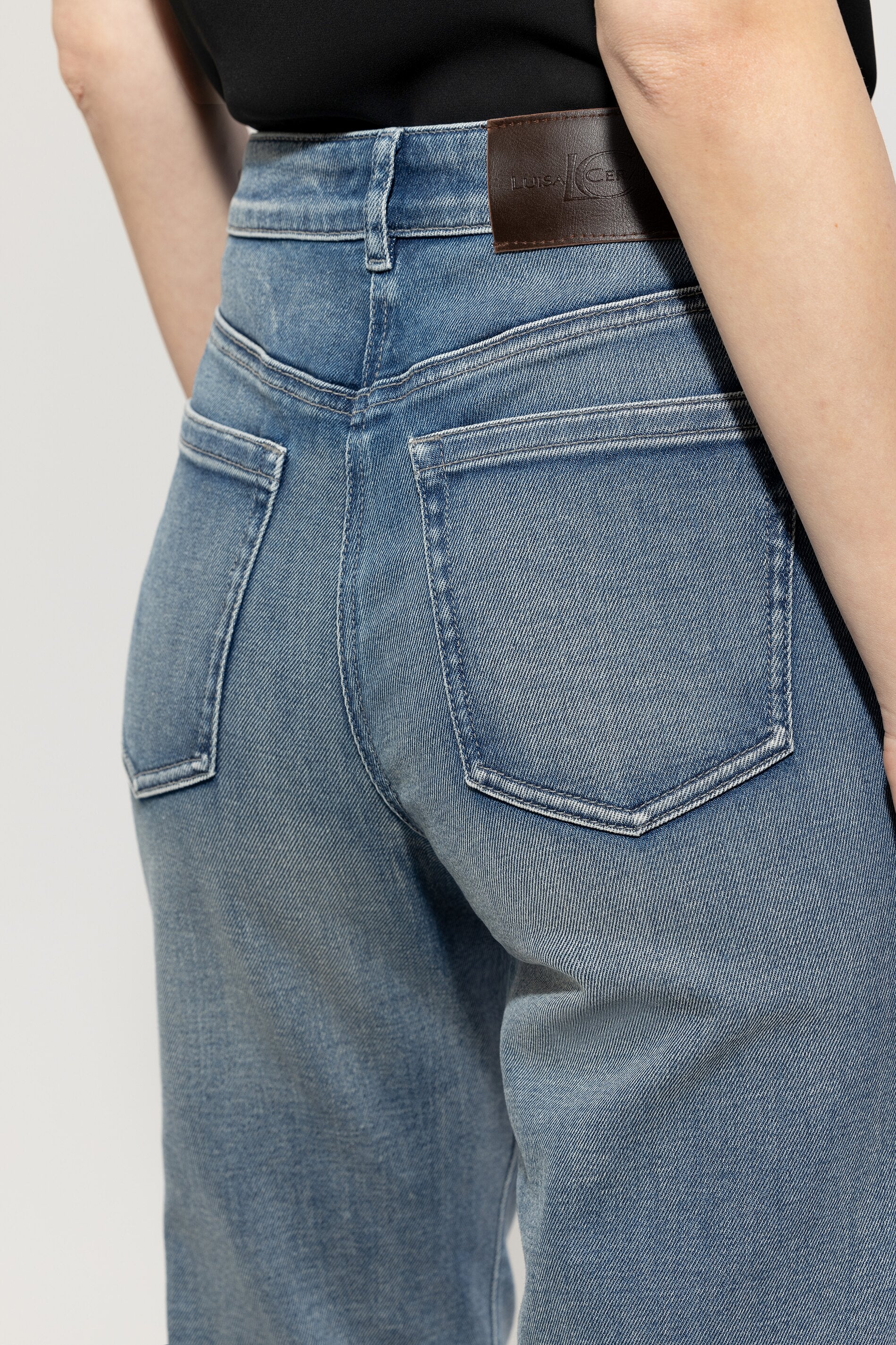Authentic-Straight-Denim - blue denim - Standard - Image 4