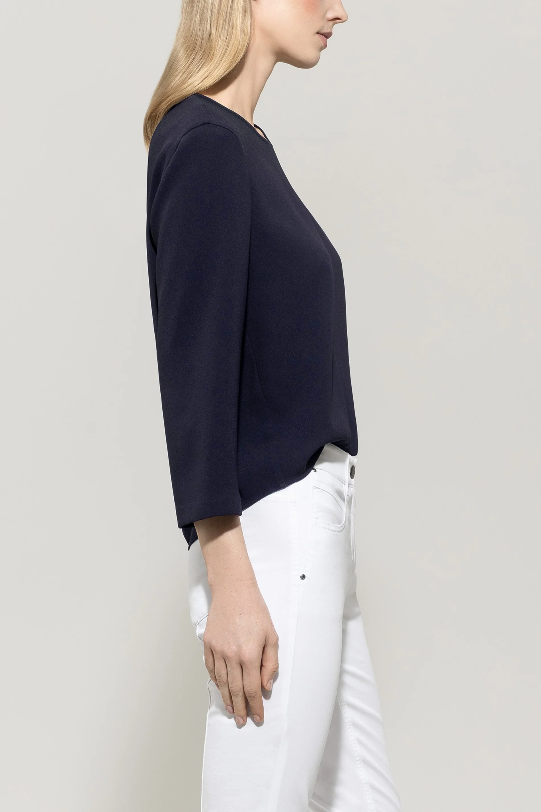 Bluse aus Techno-Sablé - dark navy - Standard - Image 2
