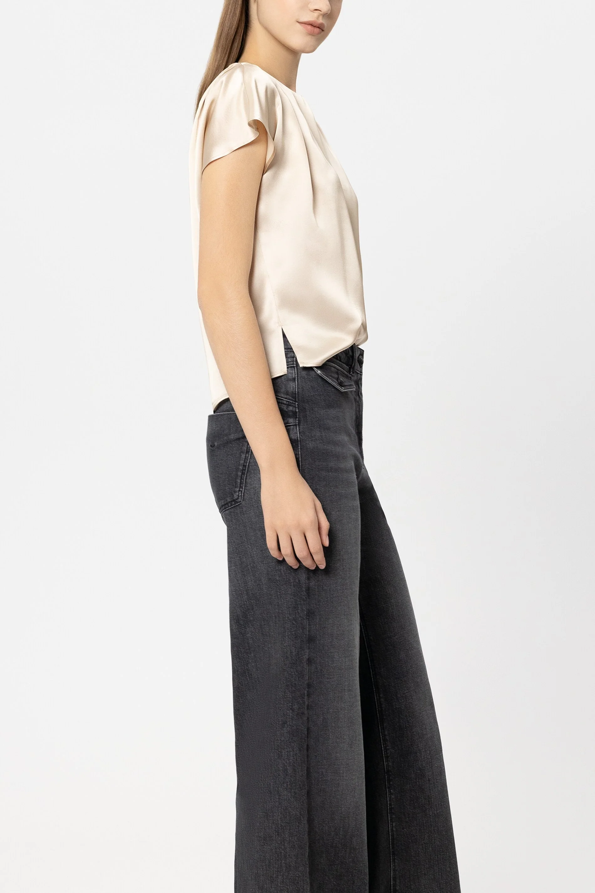 Blusenshirt aus Seide - soft camel - Standard - Image 2