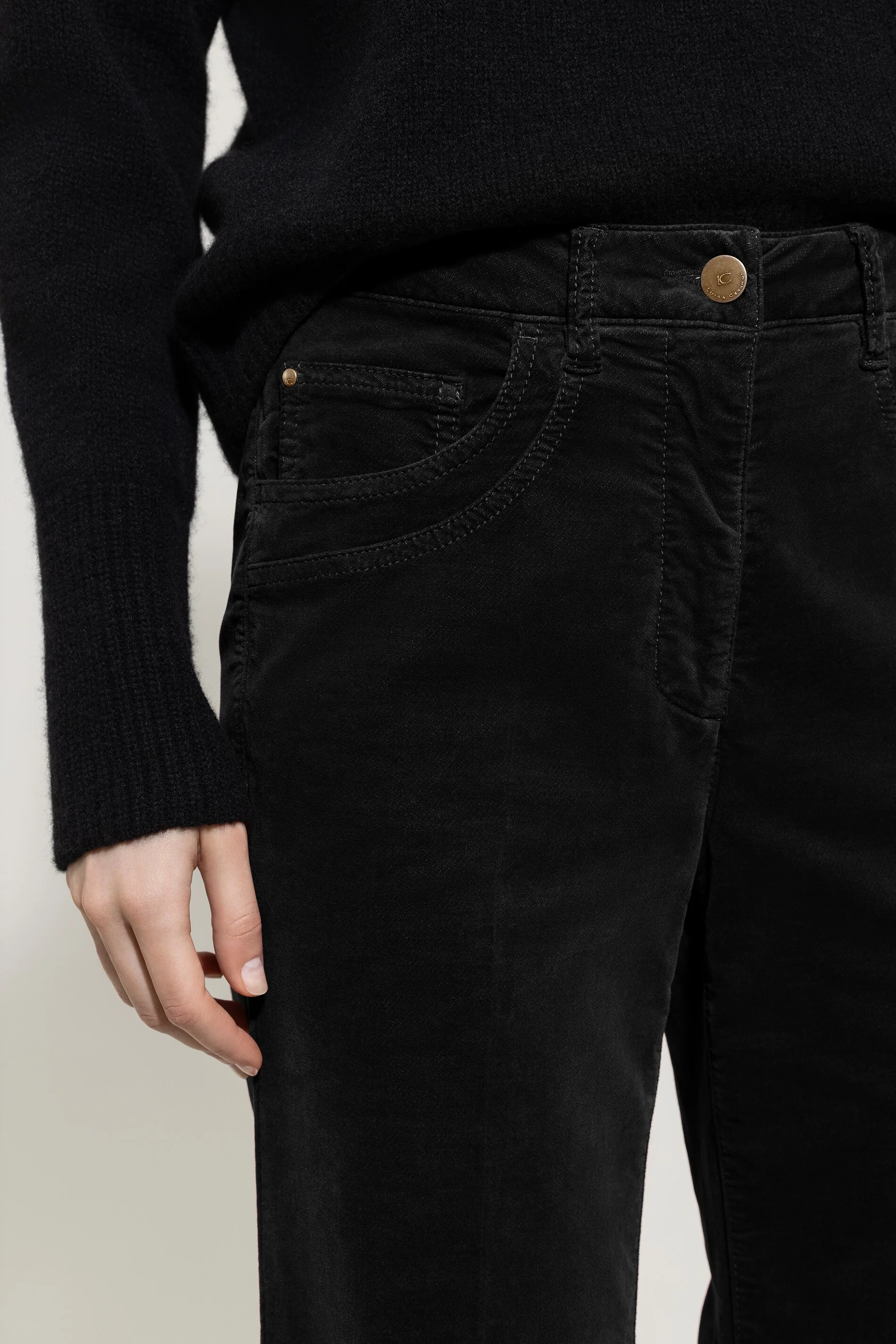 Bootcut-Samt-Pants - deep black - Standard - Image 4