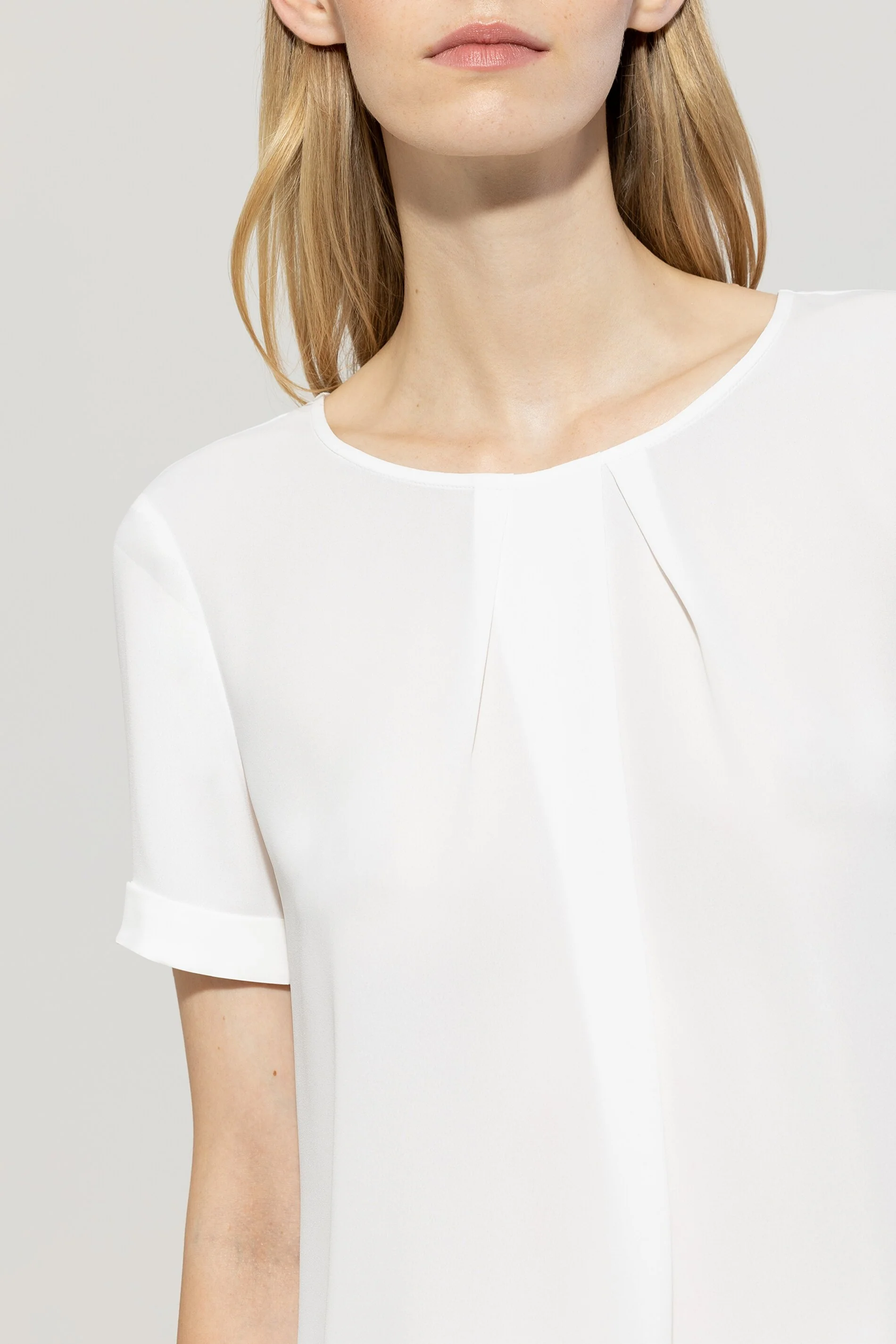 Fließendes Kurzarm-Blusenshirt - off-white - Standard - Image 4