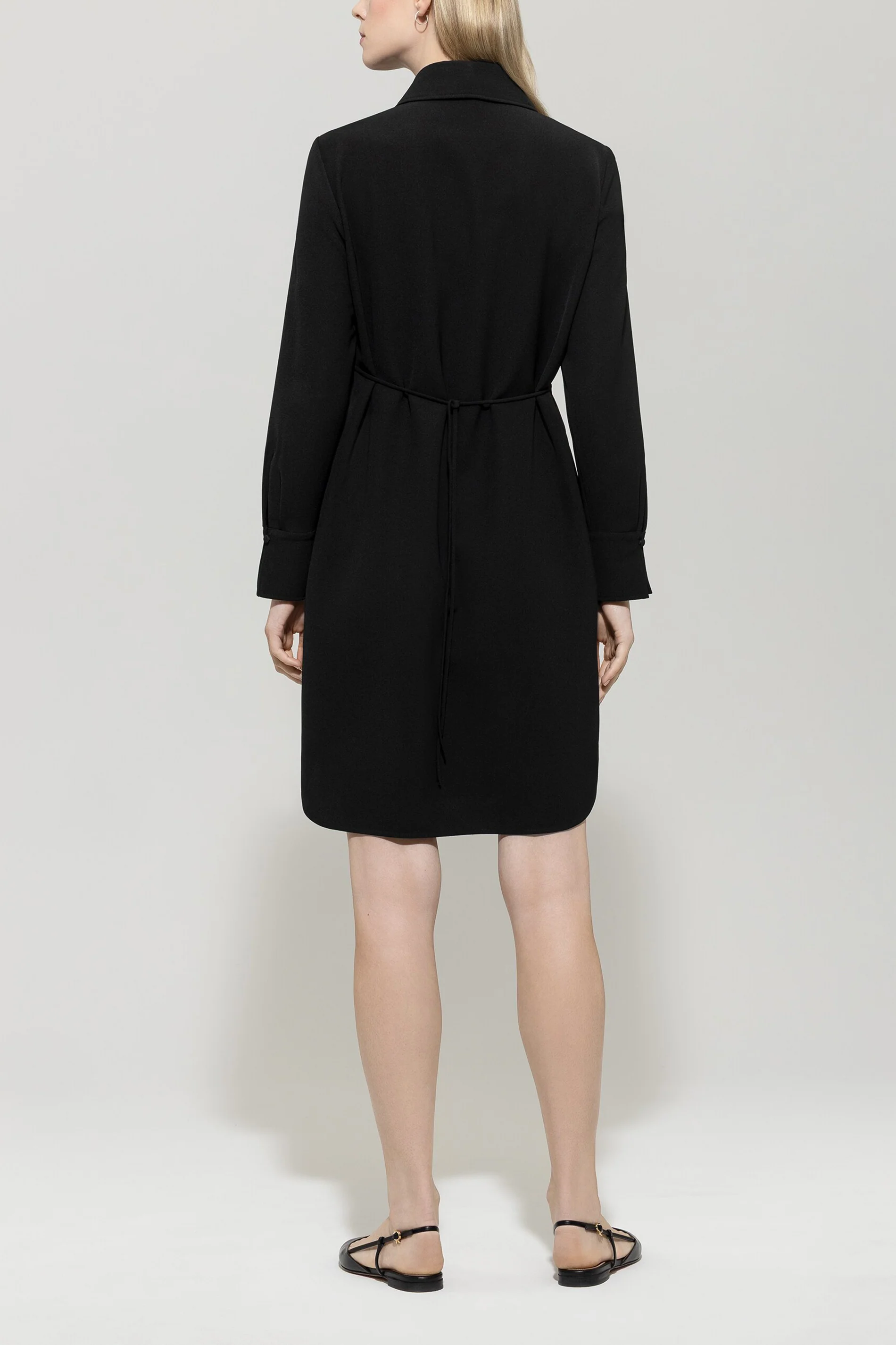 Hemdkleid mit Bindeband-Detail - deep black - Standard - Image 3