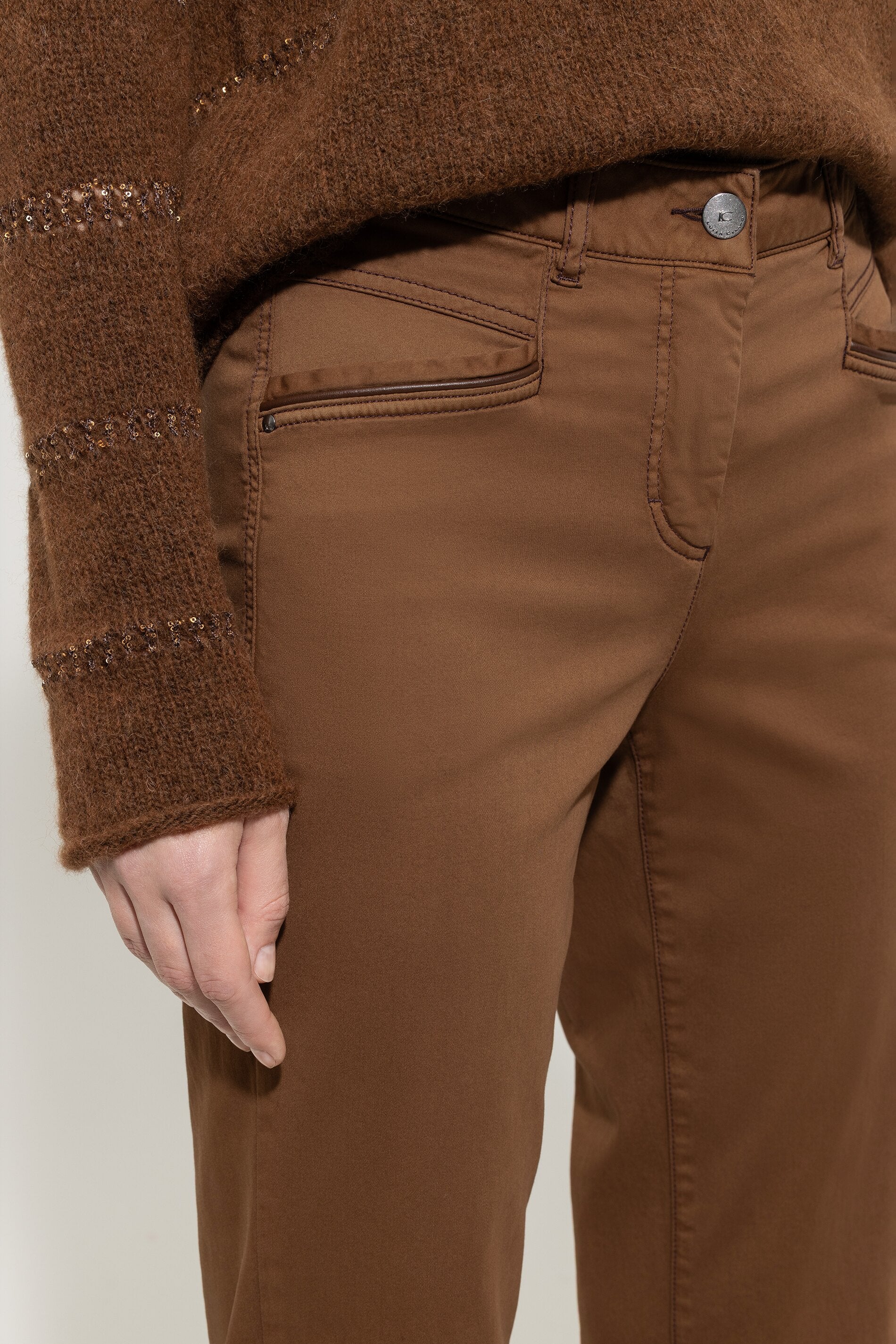High-Stretch-Tapered-Denim - walnut - Standard - Image 4