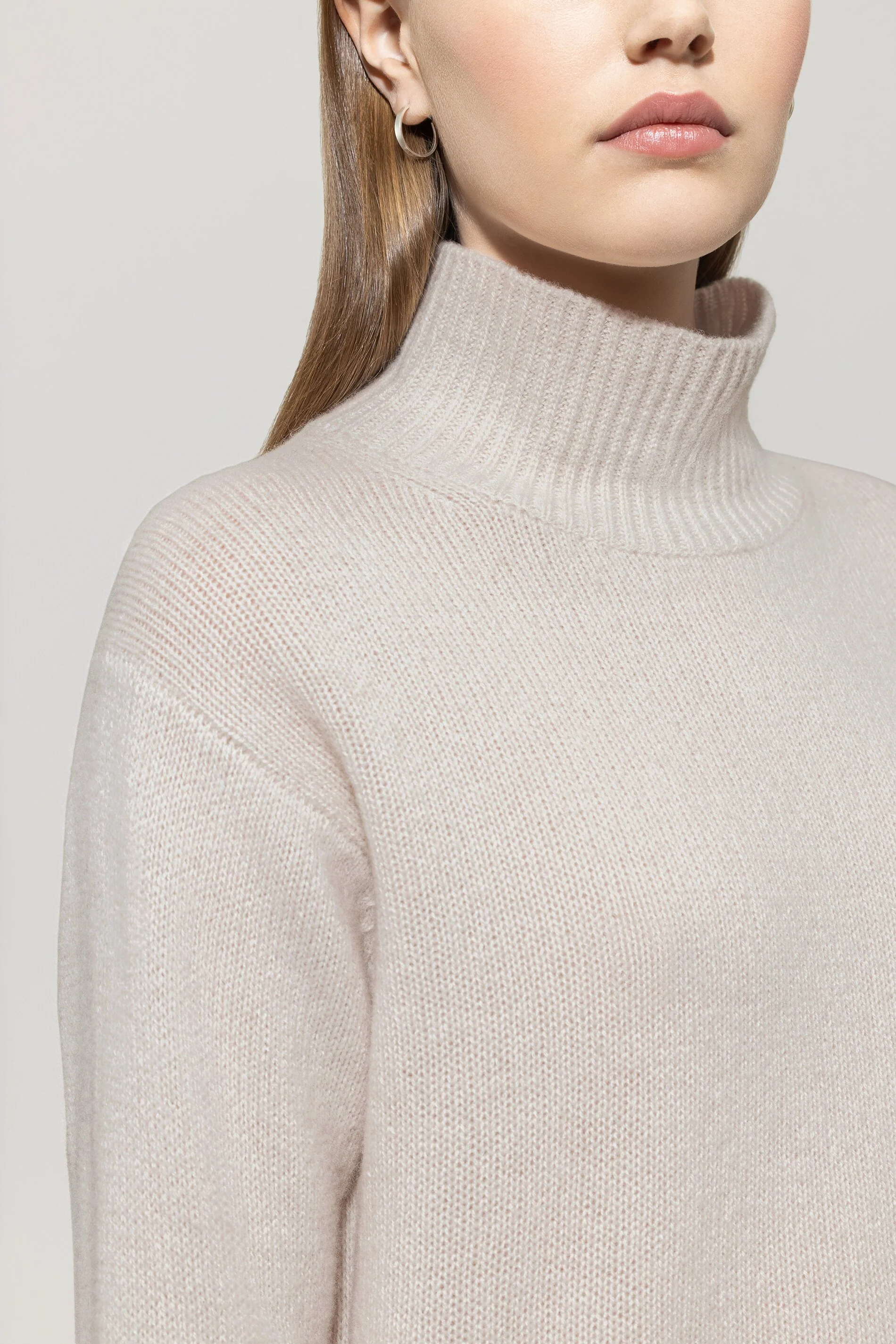 Pullover aus Kaschmir-Mix - oyster - Standard - Image 4