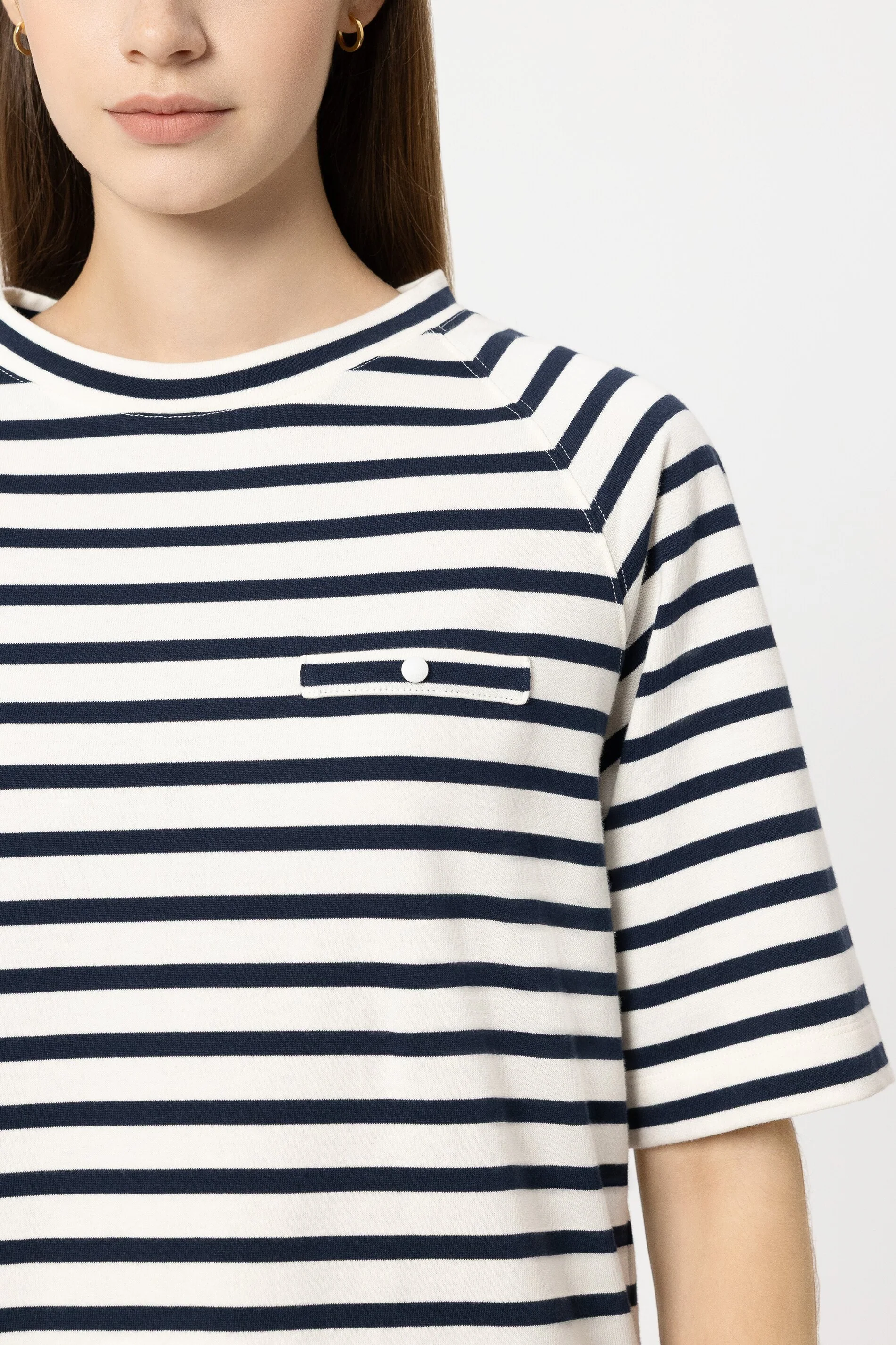 Ringel-Shirt mit Knopf-Detail - navy blue / cream - Standard - Image 4
