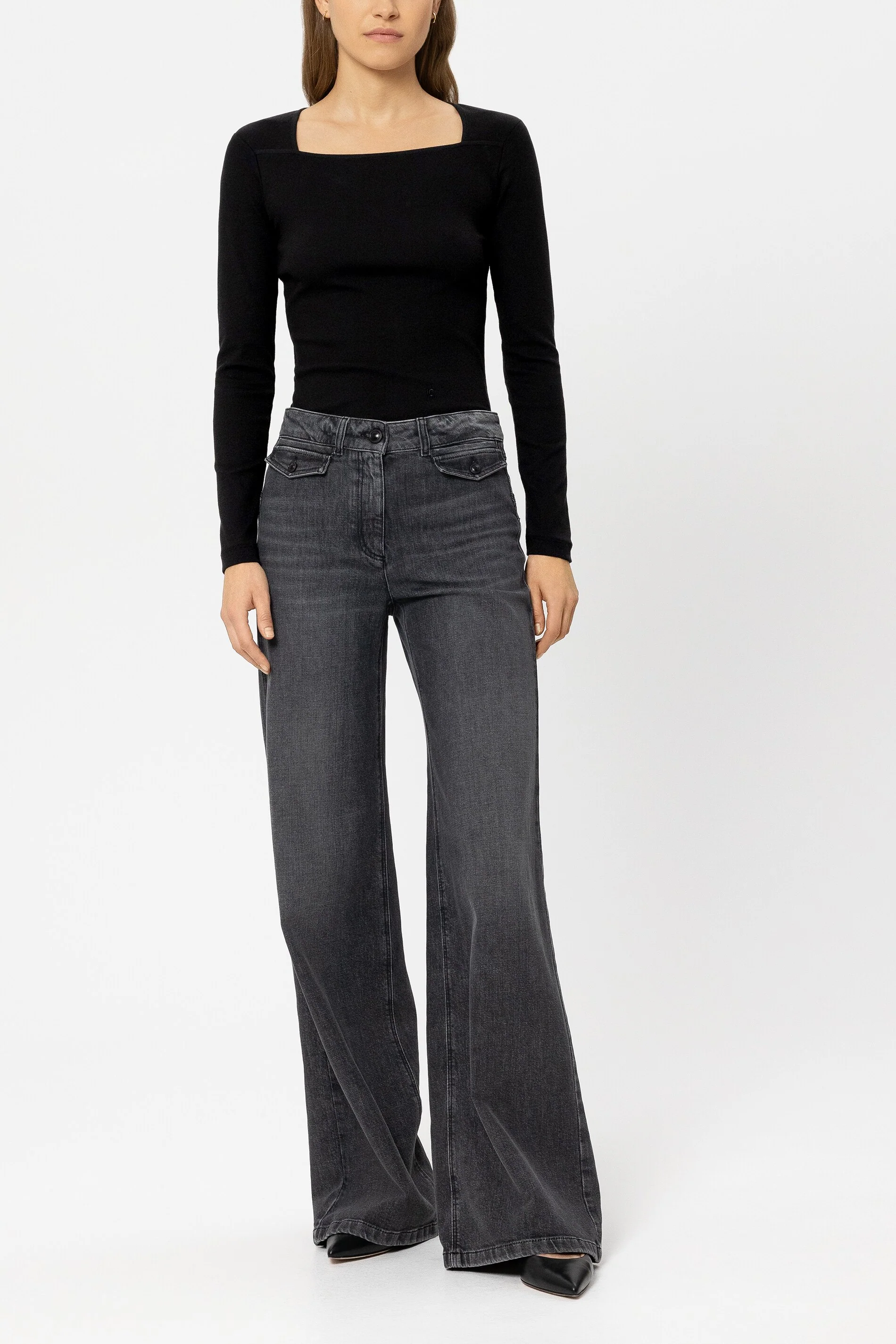 Rippshirt mit Carré-Ausschnitt - black - Standard