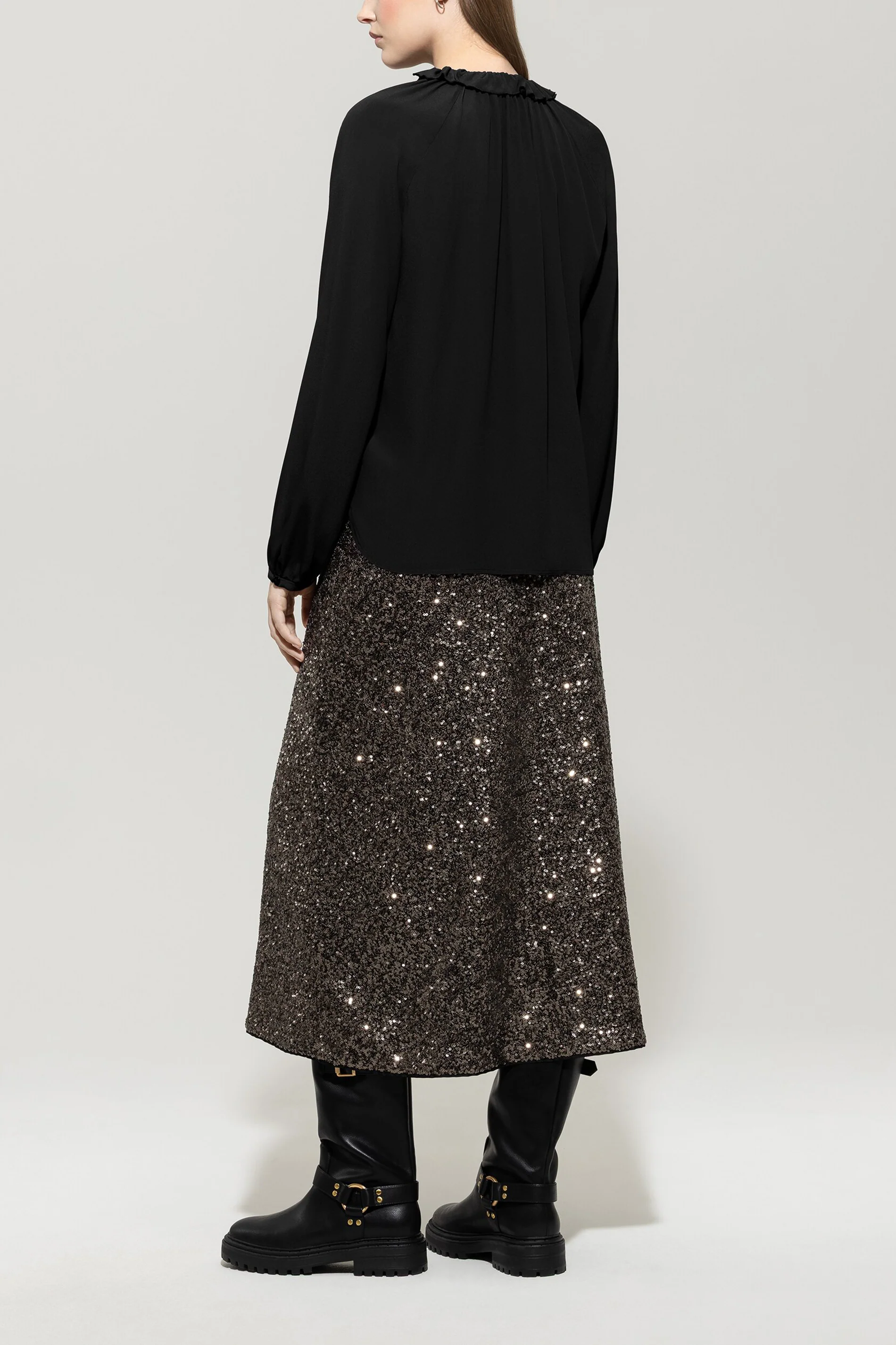 Rüschenbluse aus Seiden-Mix - deep black - Standard - Image 3