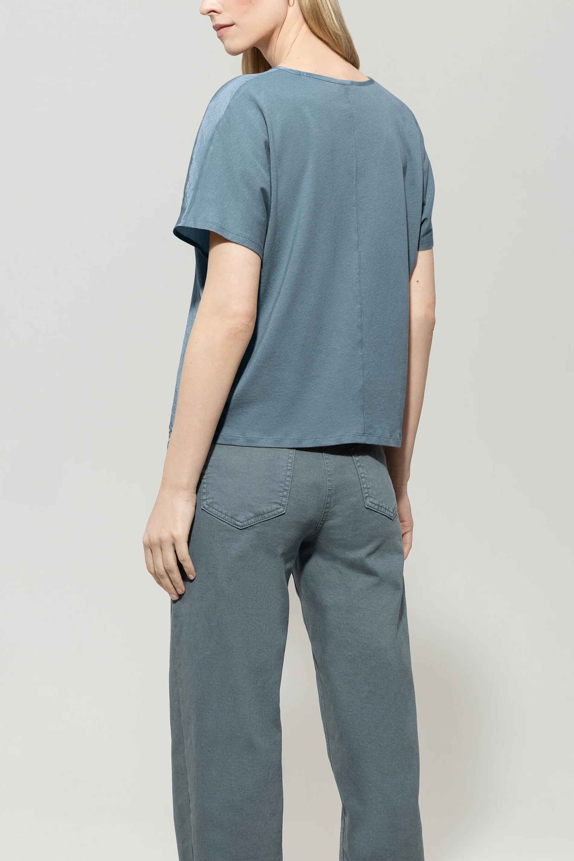 V-neck T-shirt - greyish blue - with tape - Image 3