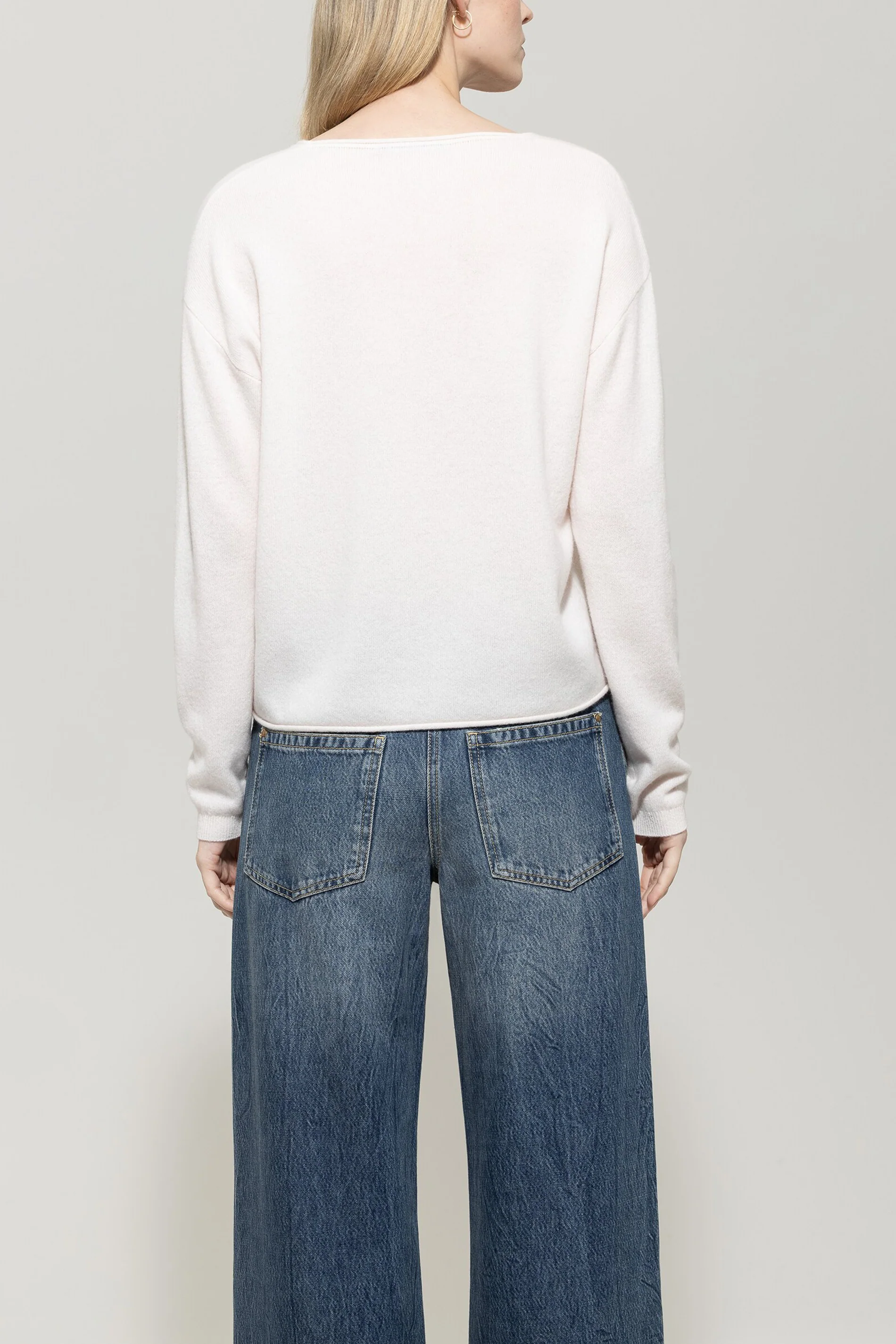 V-Pullover aus Kaschmir-Mix - silky cream - Standard - Image 3
