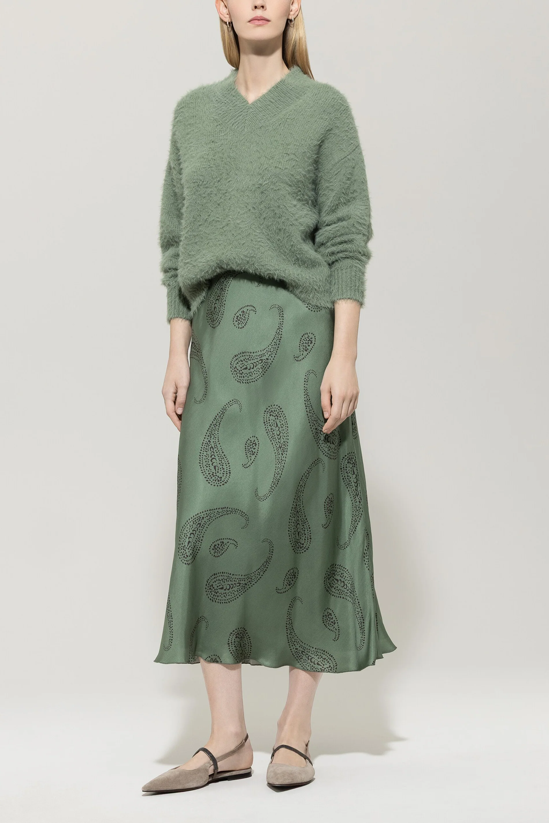 V-Pullover aus Woll-Mix - salbei - Standard