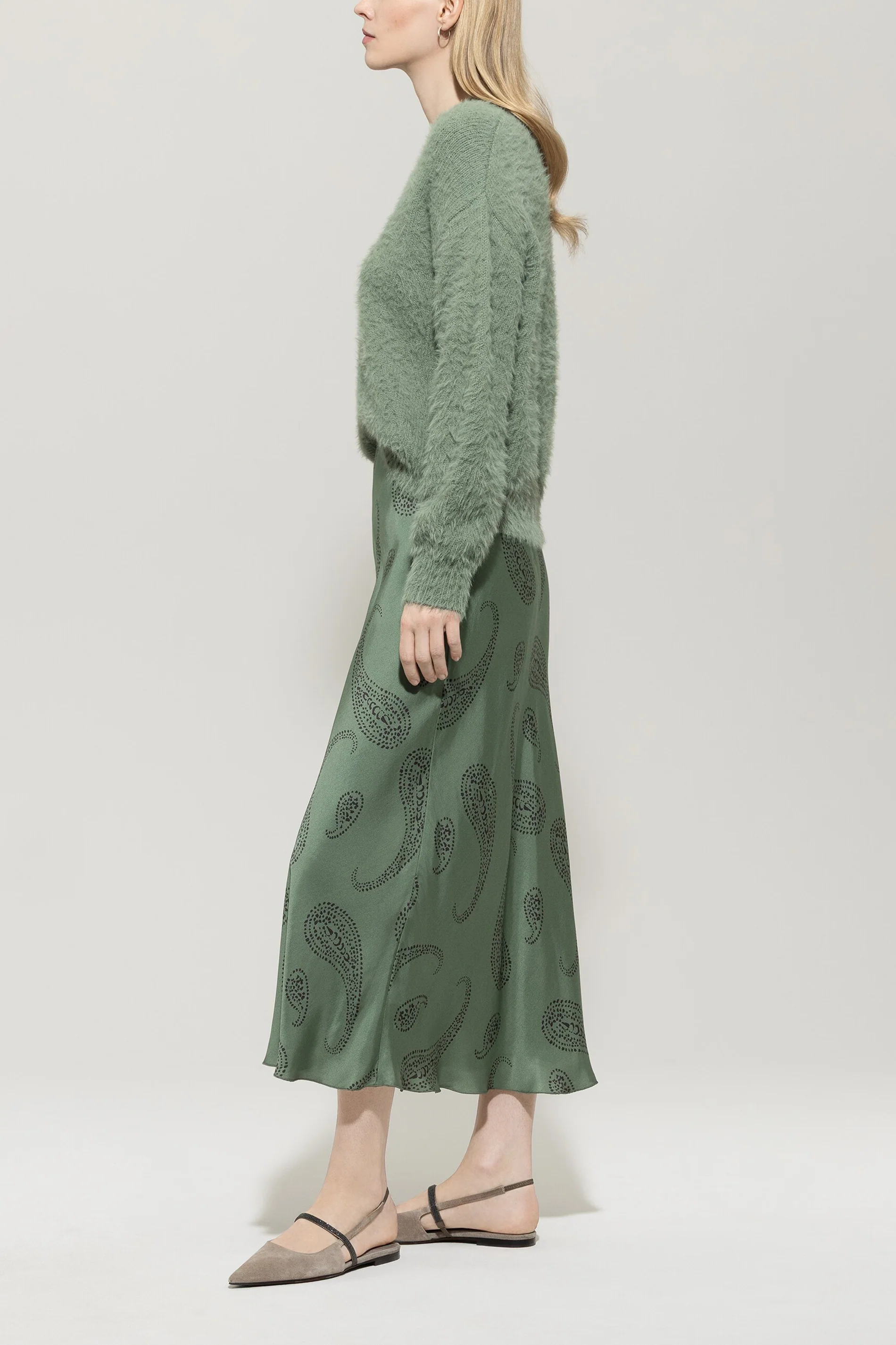 V-Pullover aus Woll-Mix - salbei - Standard - Image 2