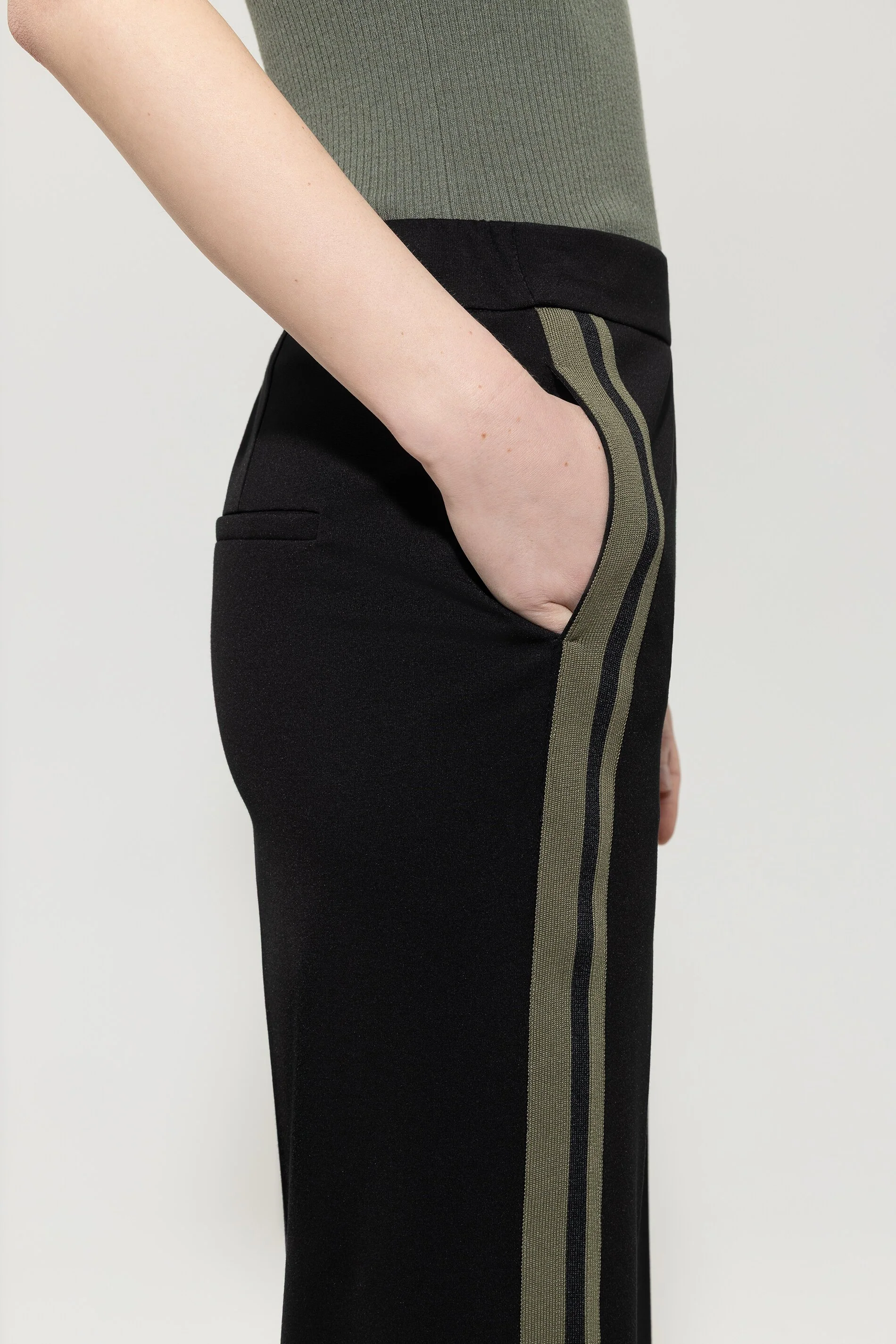 Wideleg aus Punto-Milano - deep black - Standard - Image 4