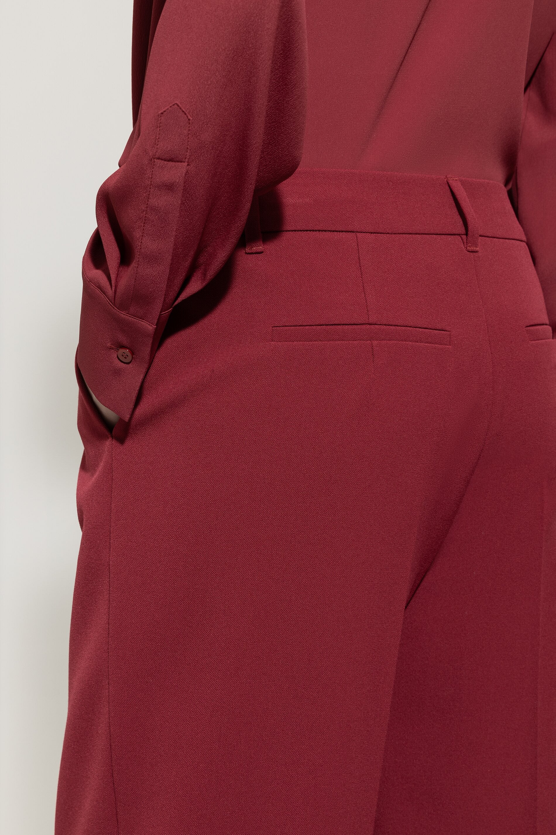 Wideleg-Pants mit Bundfalten - berry red - Standard - Image 4